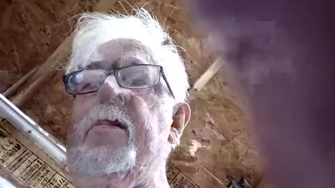 Snapshot of papajb70 chatting on March 2, 2025, 8:50 pm papajb70 online show from March 2, 2025, 8:50 pm