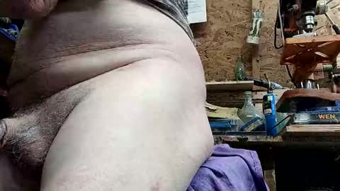 Snapshot of papajb70 chatting on September 14, 2025, 12:43 am papajb70 online show from September 14, 2025, 12:43 am