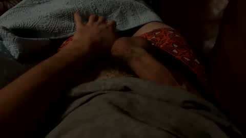 paperbag420 online show from October 15, 2025, 3:39 am