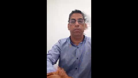 Snapshot of papi2525 chatting on February 6, 2026, 8:01 pm papi2525 online show from February 6, 2026, 8:01 pm