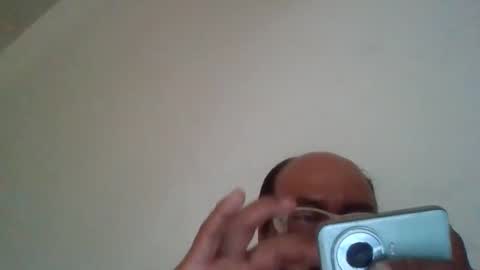 papi_adiel4 online show from April 19, 2026, 4:17 pm