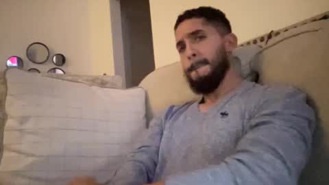 papicubano_guapo23cm online show from October 14, 2025, 4:57 am