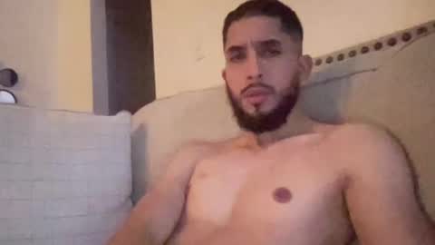 papicubano_guapo23cm online show from November 8, 2025, 6:02 am