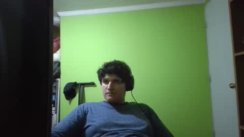 Snapshot of papitowilly999 chatting on October 31, 2025, 8:04 am Papito online show from October 31, 2025, 8:04 am