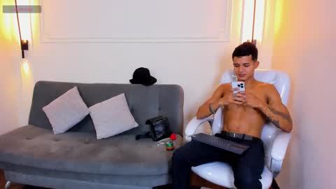 Ryan And Casper online show from November 20, 2025, 9:03 pm