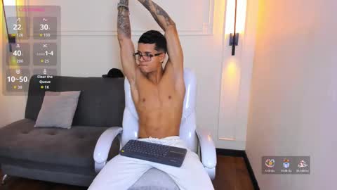 Ryan And Casper online show from November 28, 2025, 4:20 pm