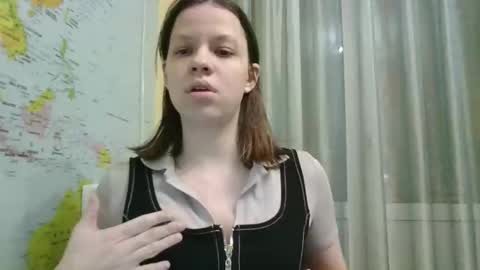 paradise_tease online show from February 18, 2026, 4:58 pm