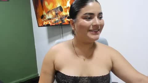 Snapshot of pareja_curiosa19 chatting on May 18, 2026, 10:26 pm pareja_curiosa19 online show from May 18, 2026, 10:26 pm