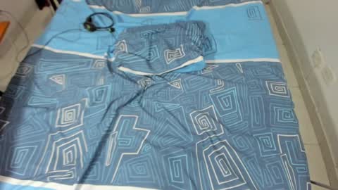 Snapshot of parejacachonda chatting on December 12, 2024, 9:15 pm sara and andreu online show from December 12, 2024, 9:15 pm