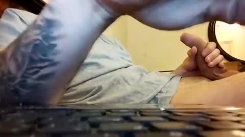 Snapshot of parejasexy02 chatting on March 5, 2025, 4:35 pm SEXYHOT19 online show from March 5, 2025, 4:35 pm