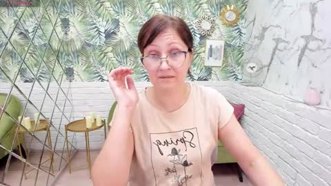 Paris online show from January 19, 2025, 8:19 pm