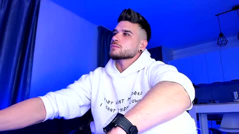 Paris online show from January 26, 2025, 1:52 am