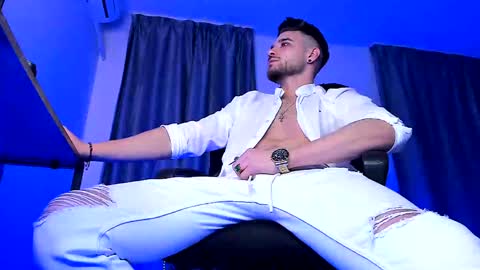 Paris online show from February 1, 2025, 11:58 pm