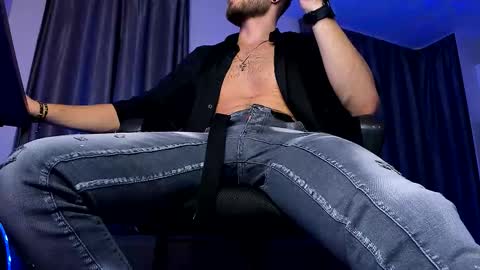 Paris online show from October 14, 2025, 9:15 pm