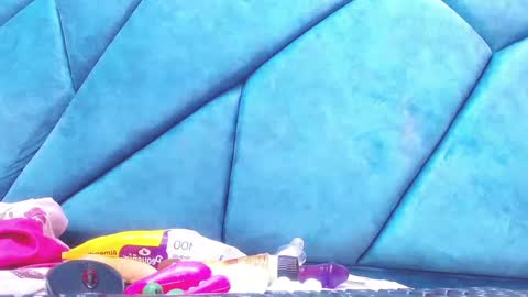 paris_squirtt online show from February 28, 2025, 9:55 pm