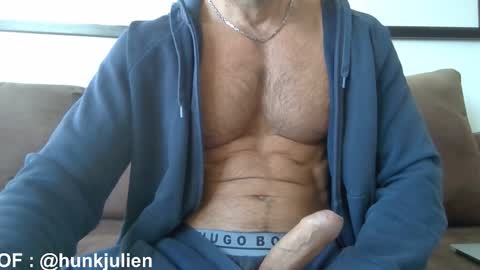 Snapshot of parisien75015 chatting on September 24, 2025, 6:06 am Porn Actor 21cm Hetero online show from September 24, 2025, 6:06 am