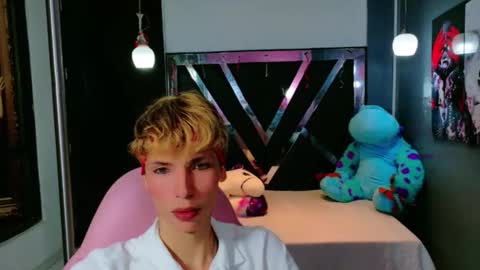 Snapshot of park_jimin1 chatting on October 1, 2025, 12:33 pm park_jimin1 online show from October 1, 2025, 12:33 pm