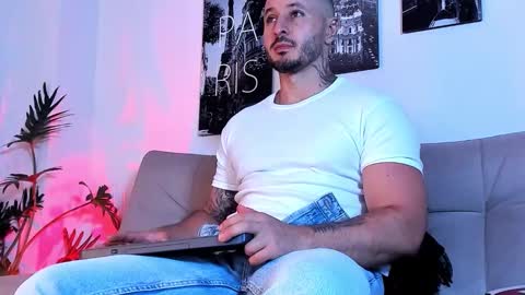 parker lavine online show from October 24, 2025, 2:08 am