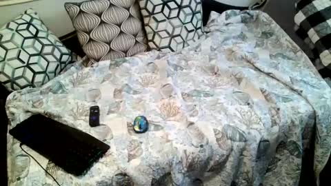 Snapshot of parlaytellio chatting on January 6, 2026, 7:39 pm Parlay Tellio online show from January 6, 2026, 7:39 pm