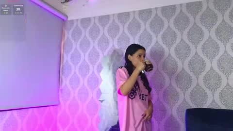 Danna online show from October 12, 2025, 1:21 pm