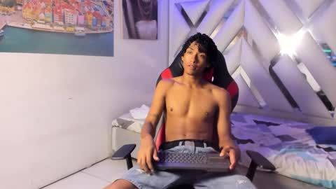 Snapshot of parzival_wt chatting on February 1, 2026, 7:45 pm PARZIVAL online show from February 1, 2026, 7:45 pm