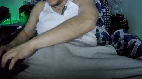 passionfuckin online show from May 10, 2026, 4:39 am