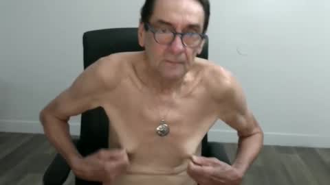 Snapshot of pastelito76 chatting on September 21, 2025, 2:40 pm Bob online show from September 21, 2025, 2:40 pm