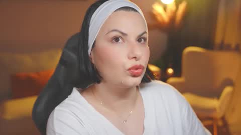 Patricia online show from November 2, 2025, 9:17 pm