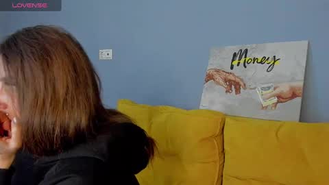 Snapshot of patricia_cox chatting on December 6, 2024, 9:57 pm Patricia GMT2 Wed-Thu 5-11am Sat-Mon 5-11am online show from December 6, 2024, 9:57 pm