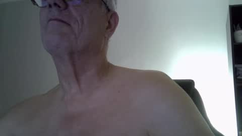 patrick5275 online show from October 11, 2025, 6:01 am