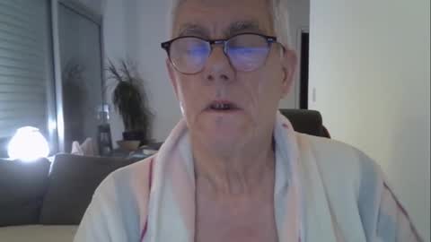 patrick5275 online show from April 27, 2026, 4:21 am