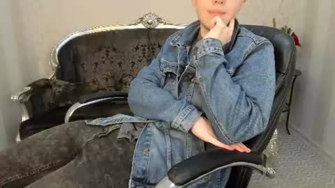 Snapshot of patrickbevy chatting on June 13, 2026, 5:38 am Patrick online show from June 13, 2026, 5:38 am