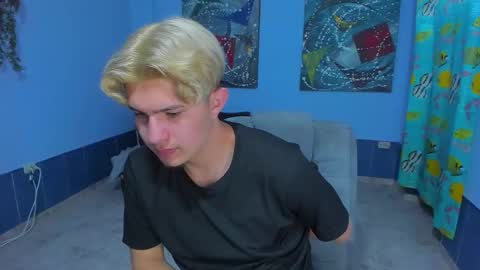 .... online show from October 3, 2025, 7:11 pm