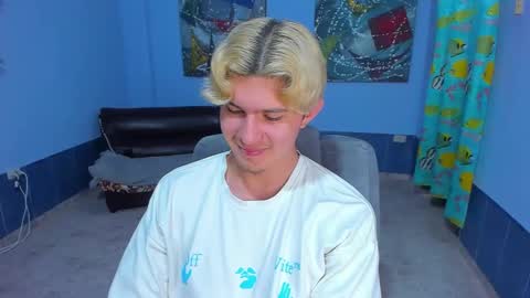 .... online show from November 5, 2025, 8:09 pm