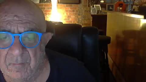 patvac online show from December 14, 2025, 1:27 pm