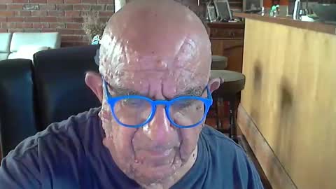 Snapshot of patvac chatting on February 18, 2026, 10:39 pm patvac online show from February 18, 2026, 10:39 pm