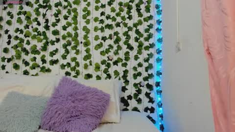 Snapshot of pau_delima__ chatting on September 25, 2025, 10:52 am paulina online show from September 25, 2025, 10:52 am