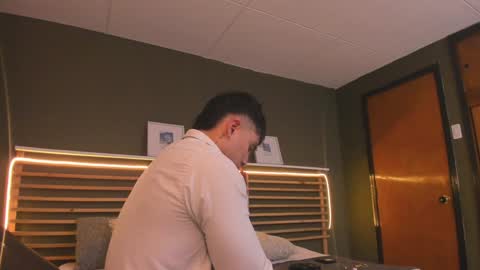 Paul online show from January 28, 2025, 2:21 pm