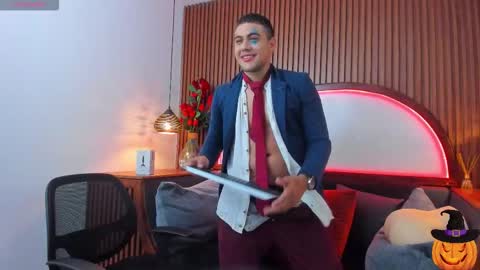 Snapshot of paul_rivera chatting on October 31, 2025, 5:47 pm Paul Rivera online show from October 31, 2025, 5:47 pm