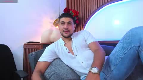 Snapshot of paul_rivera chatting on November 20, 2025, 1:06 am Paul Rivera online show from November 20, 2025, 1:06 am