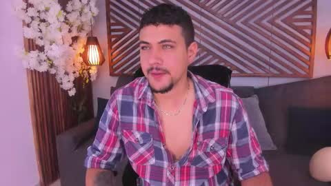 Snapshot of paul_rivera chatting on January 13, 2026, 8:03 pm Paul Rivera online show from January 13, 2026, 8:03 pm