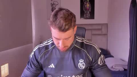 PAUL ROGER online show from January 6, 2026, 1:37 pm