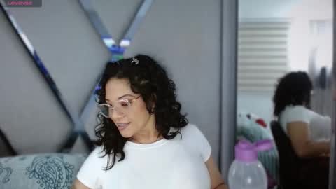 Paula online show from November 25, 2025, 11:05 pm