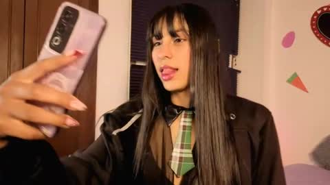 Paula  online show from April 30, 2026, 4:08 am