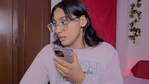 Paula  online show from May 27, 2026, 3:03 am