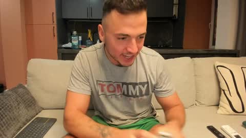 paulblack021 online show from April 1, 2026, 11:24 pm