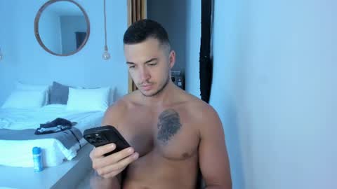 Snapshot of paulblack021 chatting on June 29, 2026, 2:40 am paulblack021 online show from June 29, 2026, 2:40 am