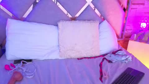 Snapshot of paulette_dupont_ chatting on March 5, 2026, 4:08 am paulette_dupont_ online show from March 5, 2026, 4:08 am