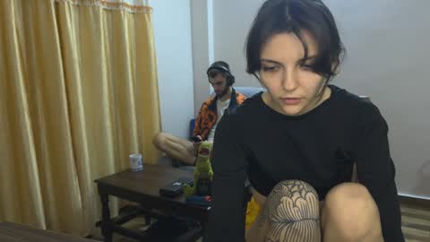 Isla  Chase online show from December 5, 2024, 2:33 pm