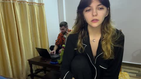 Isla  Chase online show from December 13, 2024, 3:32 pm